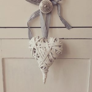 Rustic Chunky White Heart - SmallRustic Chunky White Heart - Small